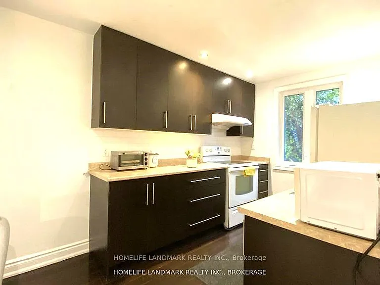 57 Glenside Ave #2 — Photo 3