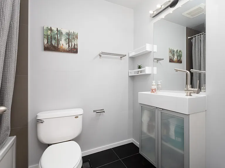 8442 Hawksridge Dr SE — Photo 24