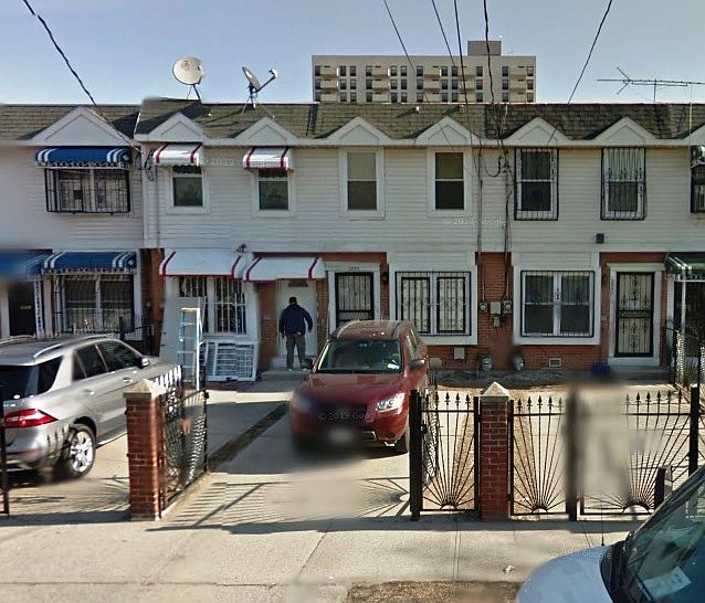 1st image of 2857 W 27th St