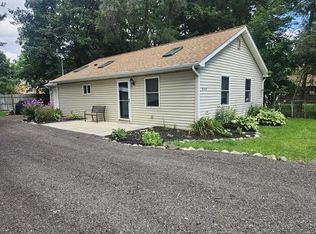 8554 Portage Lake Blvd, Pinckney, MI