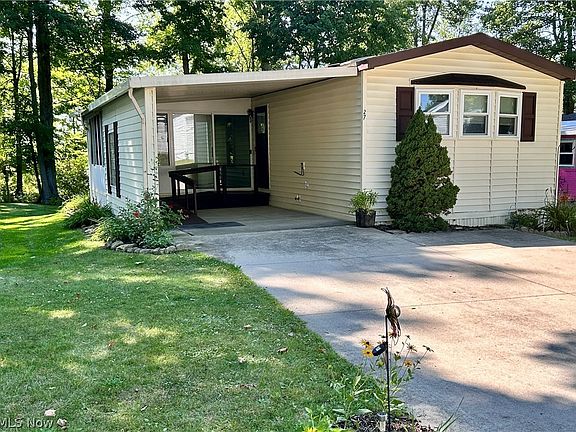 2nd image of 1229 Columbiana Lisbon Rd Lot 27