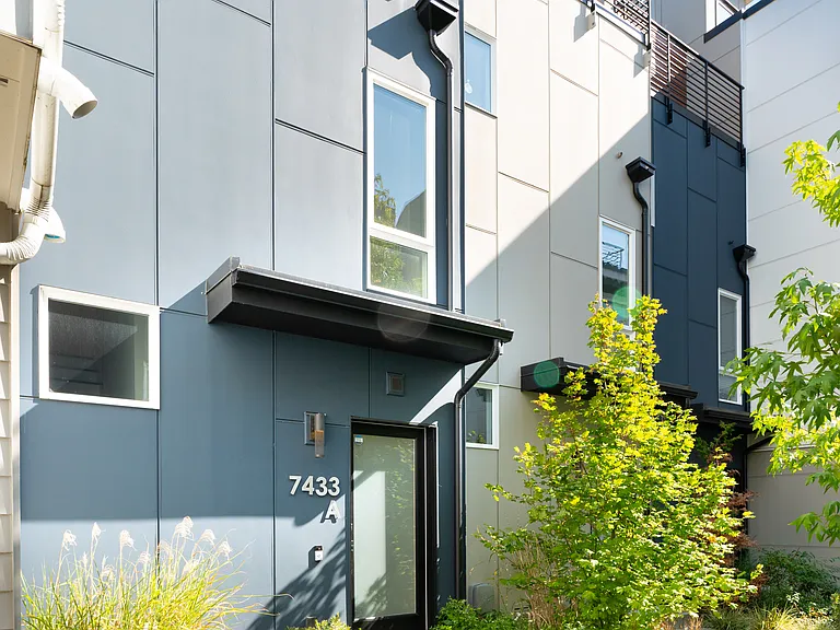 7433A 4th Ave NE — Photo 31