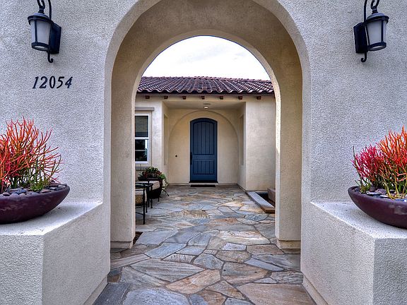 2nd image of 12856 Vineyard Crest Pl