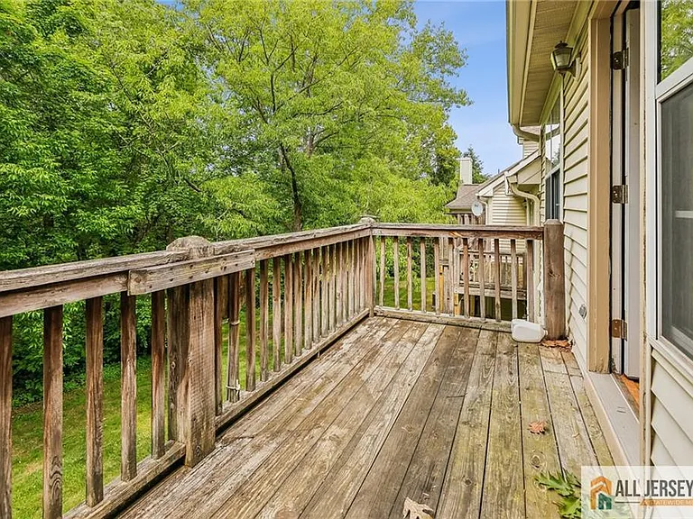 624 Brickhouse Rd — Photo 41