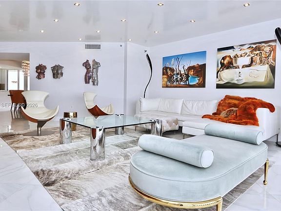 4th image of 3000 Island Blvd APT 1603