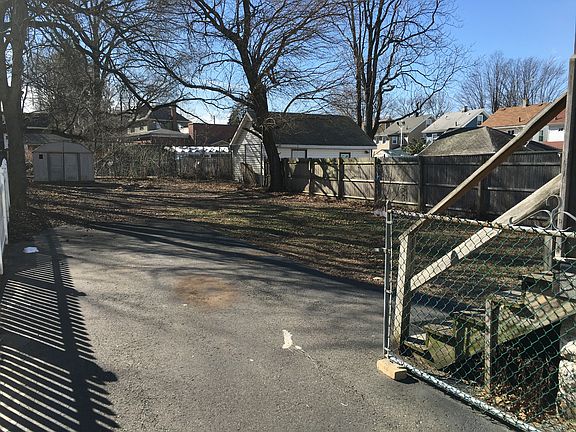 3rd image of 32 Haughwout Ave