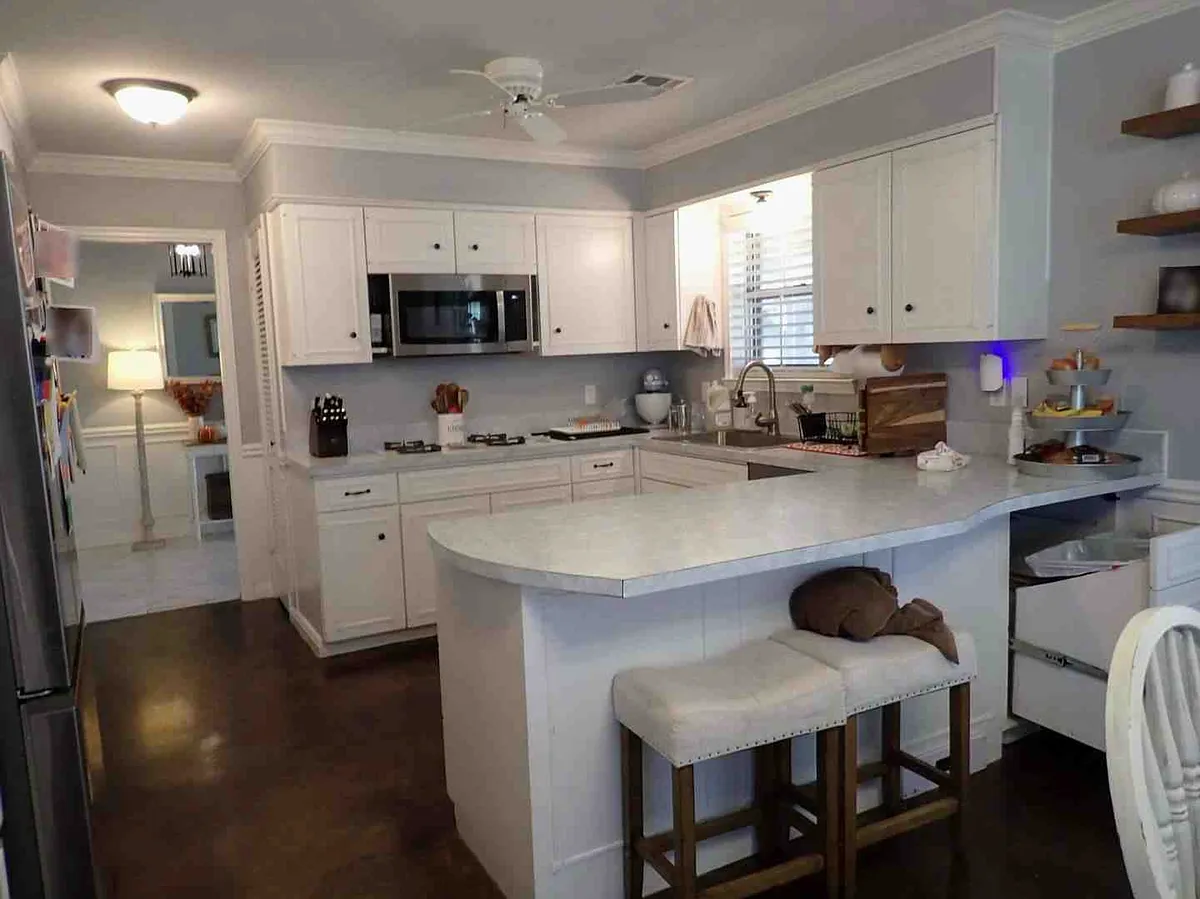 Building Photo - 4906 Lake Arrowhead Dr