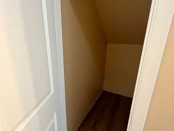 3rd image of 657-659 E 116th St #657
