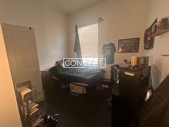 3rd image of 168 Northampton St