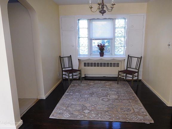 4th image of 91 Franklin St
