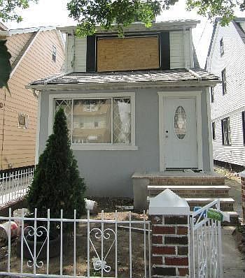 1st image of 110-48 207th St