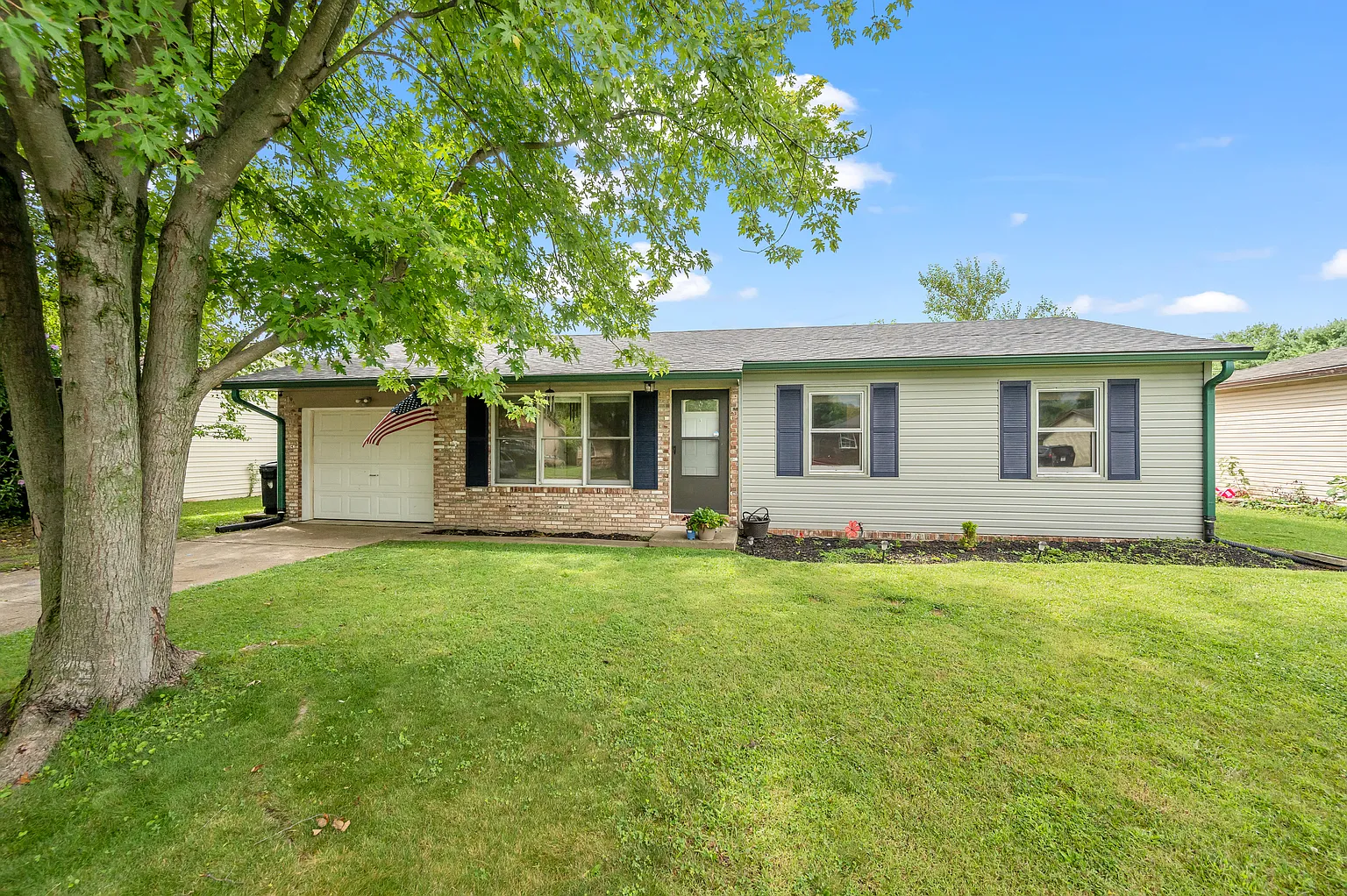119 Tulip Dr photo 1