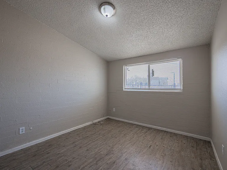 2115 W Devonshire Ave, Phoenix Az — Photo 58
