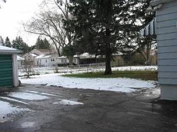 2nd image of 616 Table St