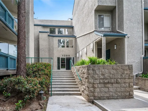 1380 W Capitol Dr, San Pedro, CA 90732