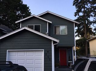 653 NE Flagstone Ln, Bremerton, WA 98310