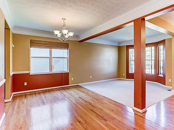 3rd image of 5302 Tall Oaks Ct