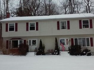 989 Stafford St, Rochdale, MA 01542