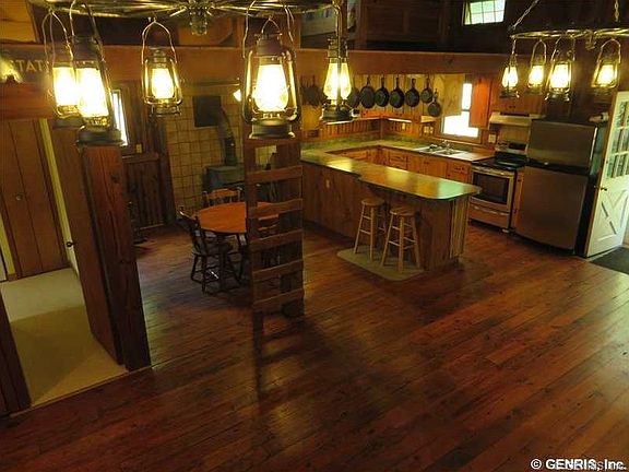 4th image of 2915 Kapprell Rd