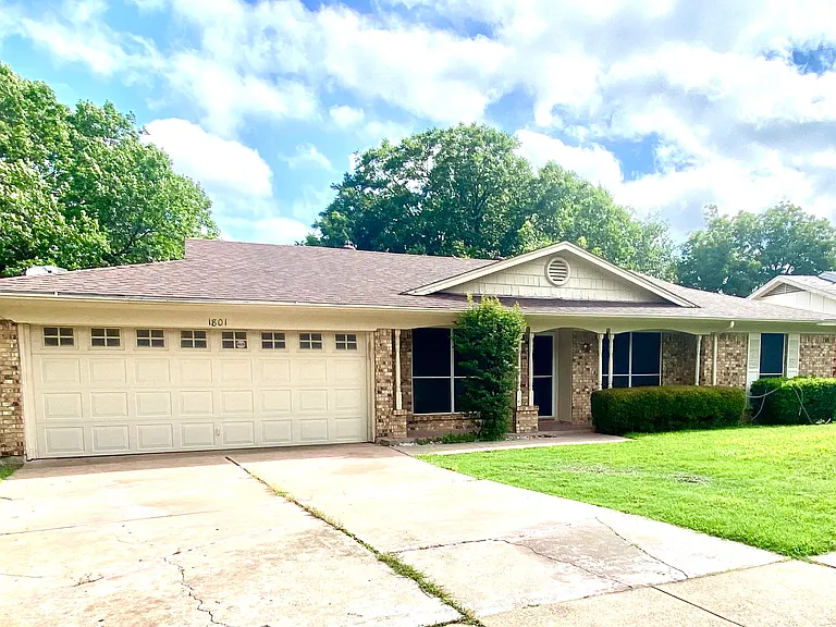 1801 Princess Pl — Photo 13