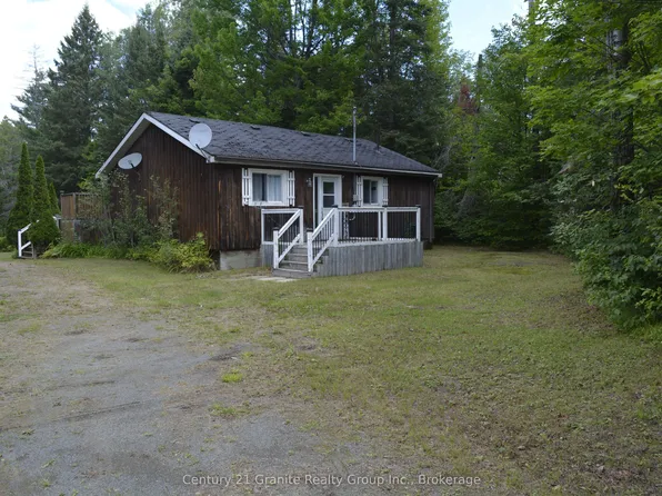 205 Glory Rd, Hastings Highlands, ON K0L 1C0