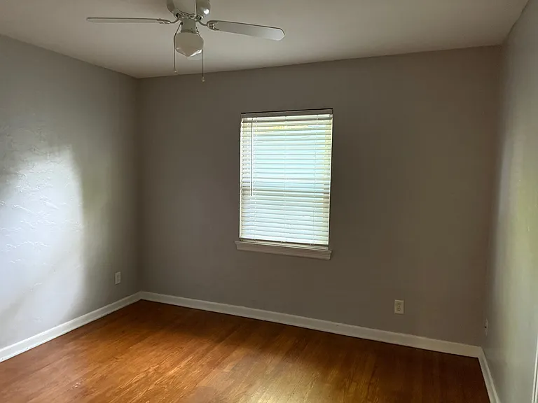 8321 Madison Ave — Photo 9