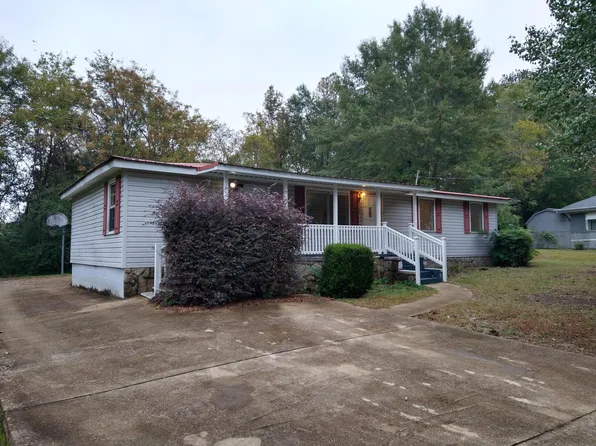 4022 Oakwood Dr, Adamsville, AL 35005