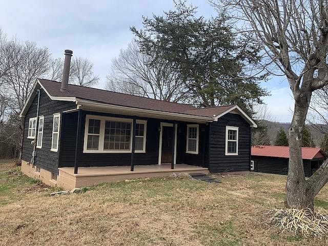 1st image of 3484 Seven Springs Rd