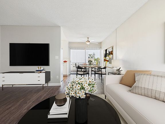 5th image of 11750 Kittridge St #42