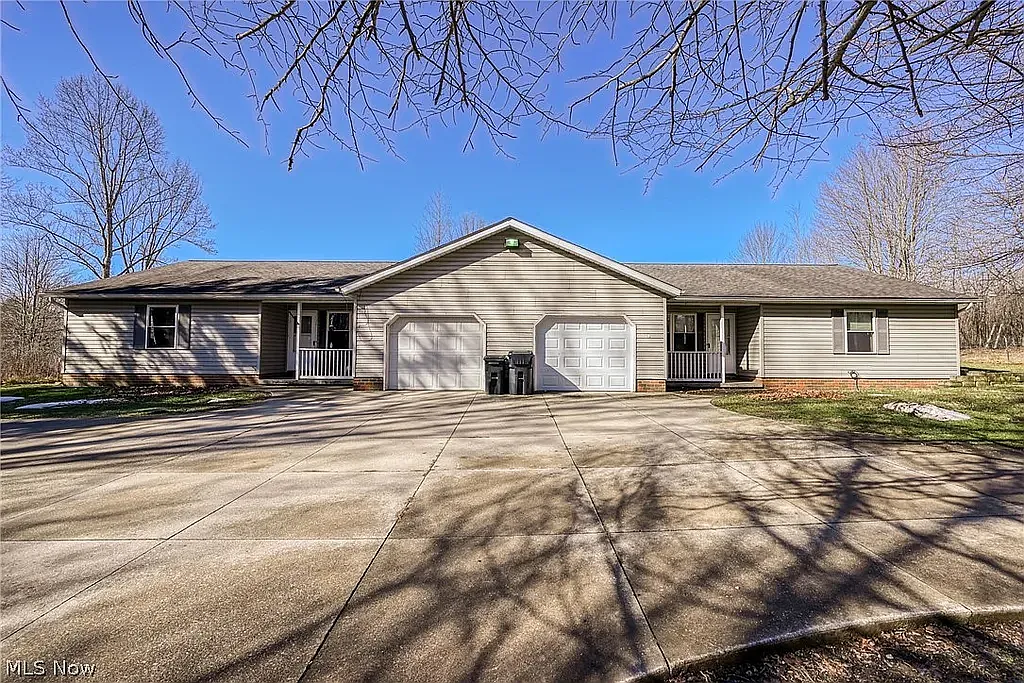 3 bed, 1.5 bath, $1,400 — Photo 1