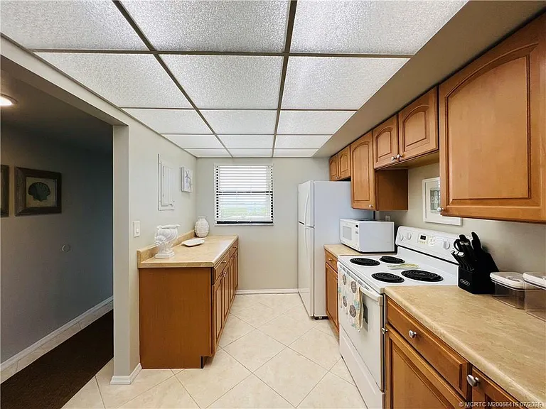 9400 S Ocean Dr #1003-B — Photo 9
