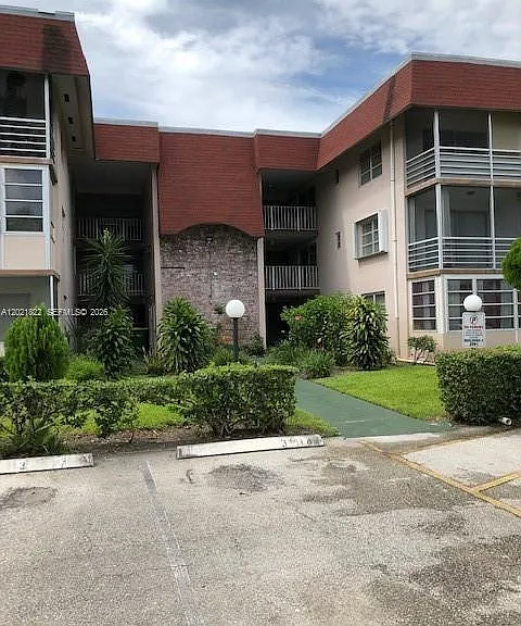3061 NW 47th Ter #335B — Photo 1