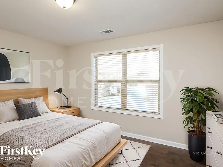 2545 Mossy Rock Pl — Photo 15
