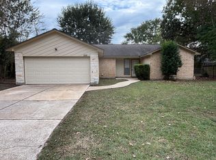 1014 Stoneleigh Ct, Tomball, TX 77375