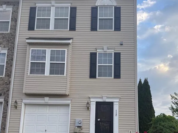 112 Raphael Ct, Martinsburg, WV 25403