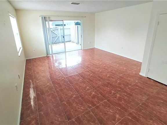 5th image of 1838 Amberly Ave