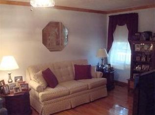 25 Sunset Rd, Weymouth, MA 02189