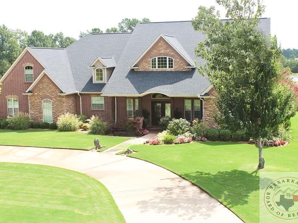 1st image of 301 Beaver Lake Cir