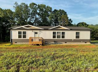 126 Zircon Dr, Statesville, NC 28625
