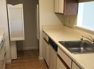 815 Thomas Ct APT 20, Winchester, VA 22601