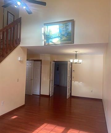 4th image of 2735 Victoria Ln