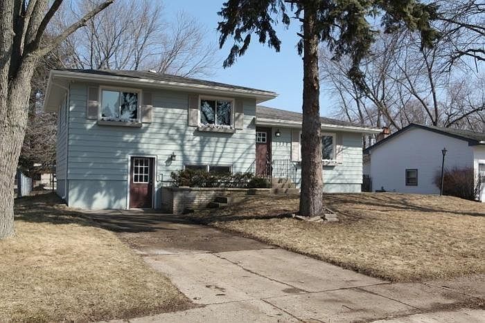 1st image of 1320 W 63rd Ave