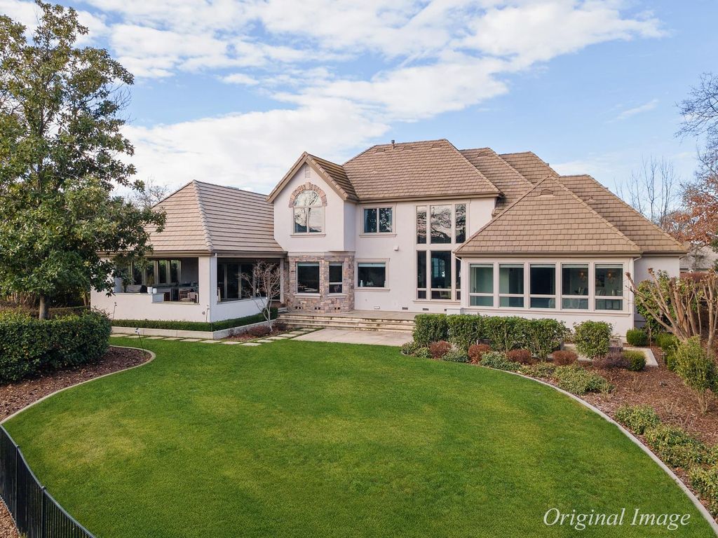 4185 Greenview Drive 2