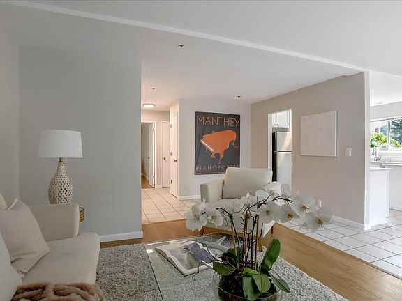 3rd image of 78 Loyola Ave #102