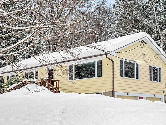 3rd image of 25 Hubbard Park Drive