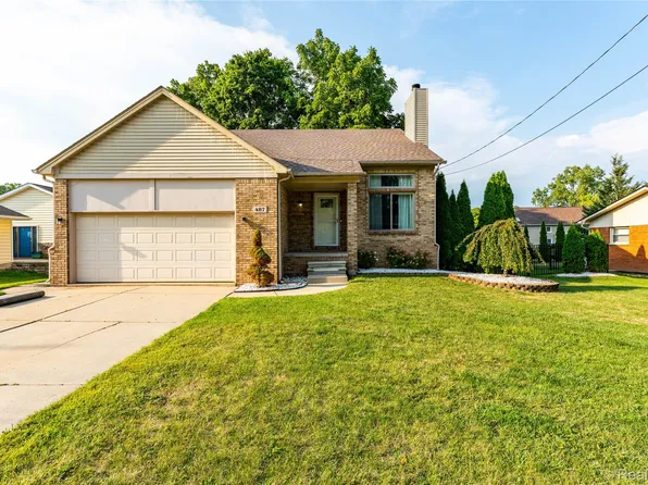 487 Glenn Ct, Lake Orion, MI 48362