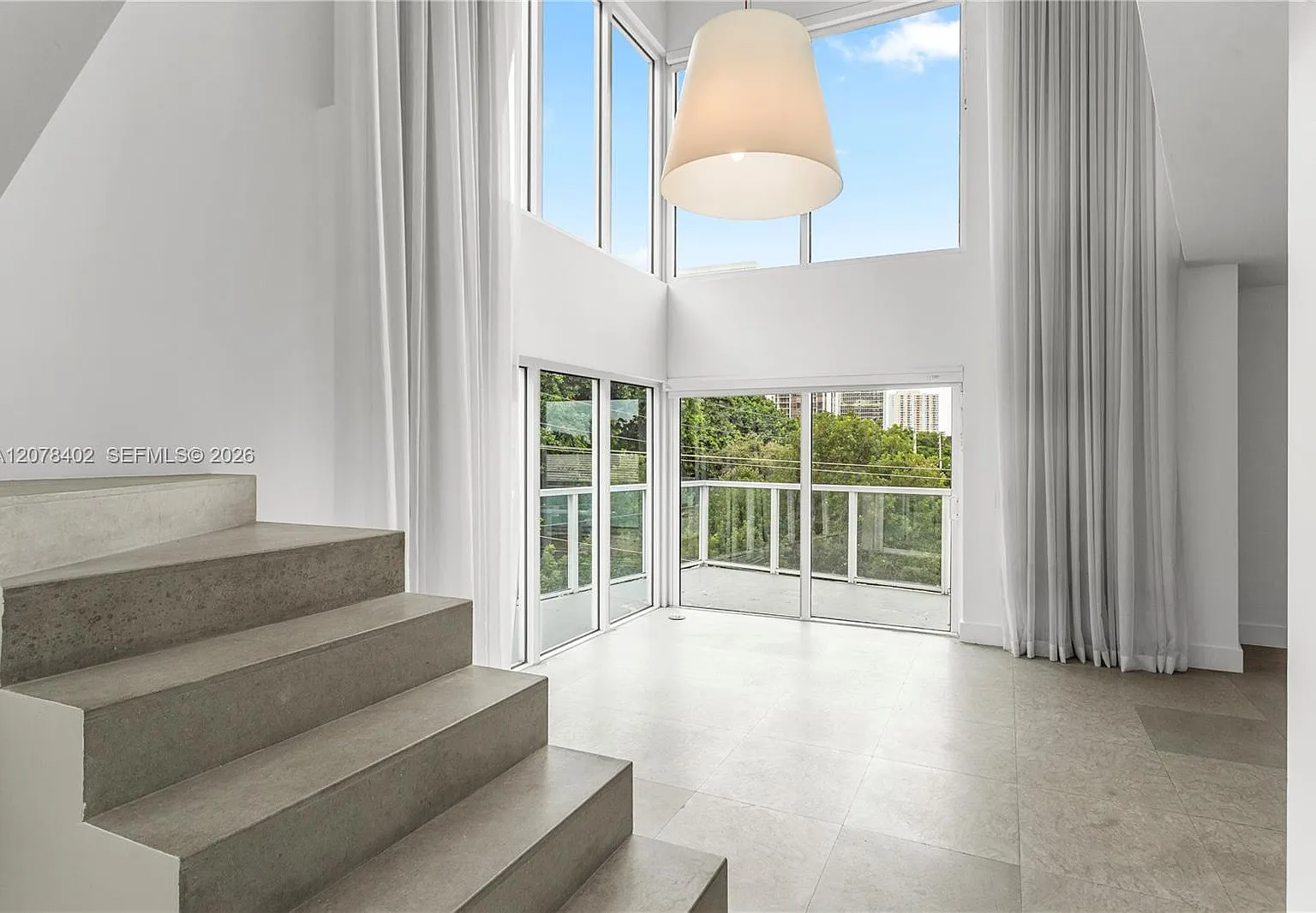 Lofts On Brickell Ii Cond — Photo 2