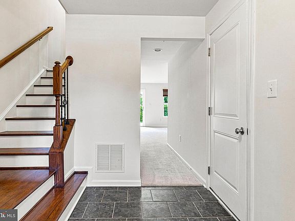 2nd image of 355 Cherrystone Ct