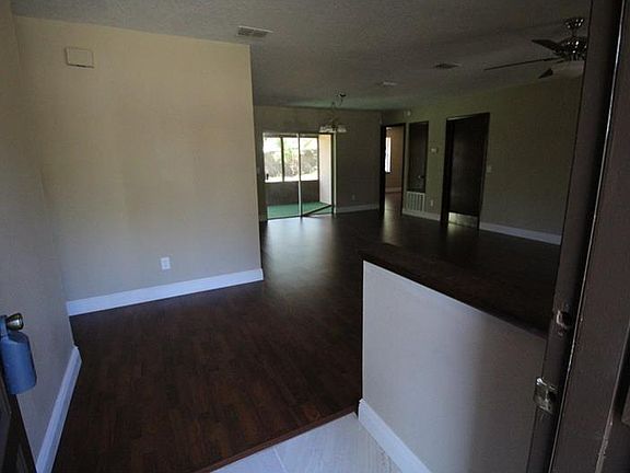 4th image of 1331 Sweetwood Blvd
