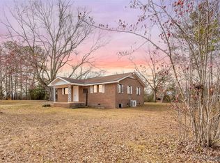 35273 Hesters Store Rd, Red Level, AL 36474